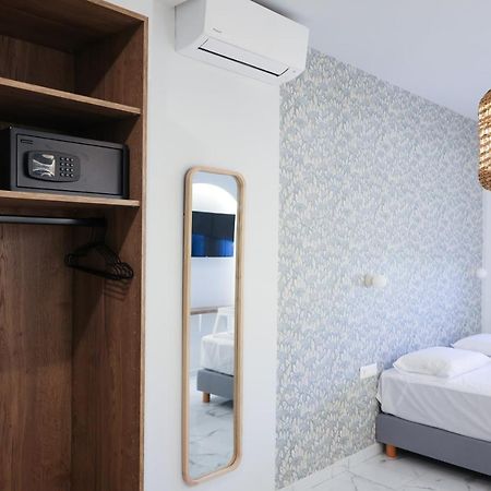 Uphill Unique Boutique Suites Скиатос Экстерьер фото