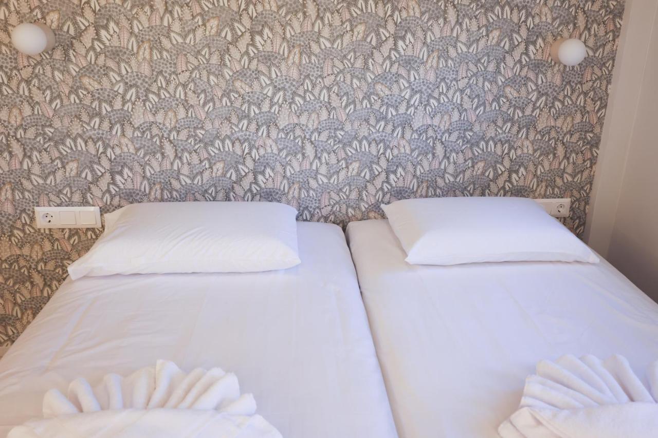Uphill Unique Boutique Suites Скиатос Экстерьер фото