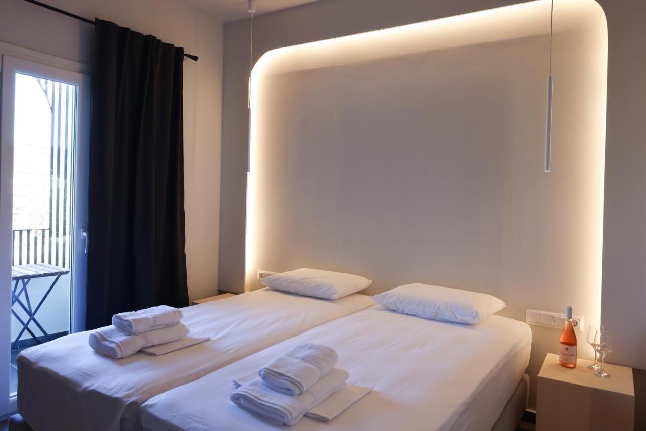 Uphill Unique Boutique Suites Скиатос Экстерьер фото