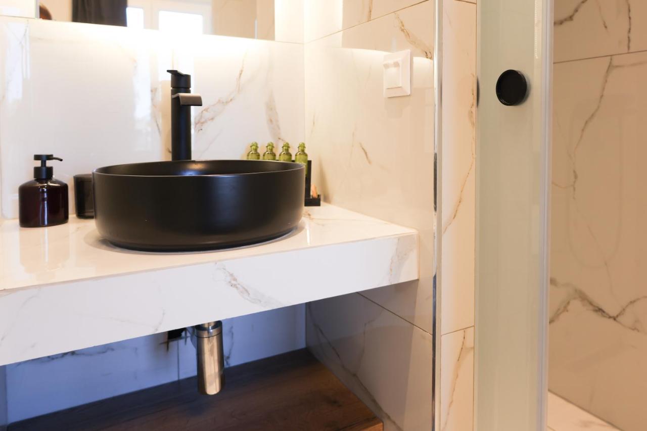 Uphill Unique Boutique Suites Скиатос Экстерьер фото