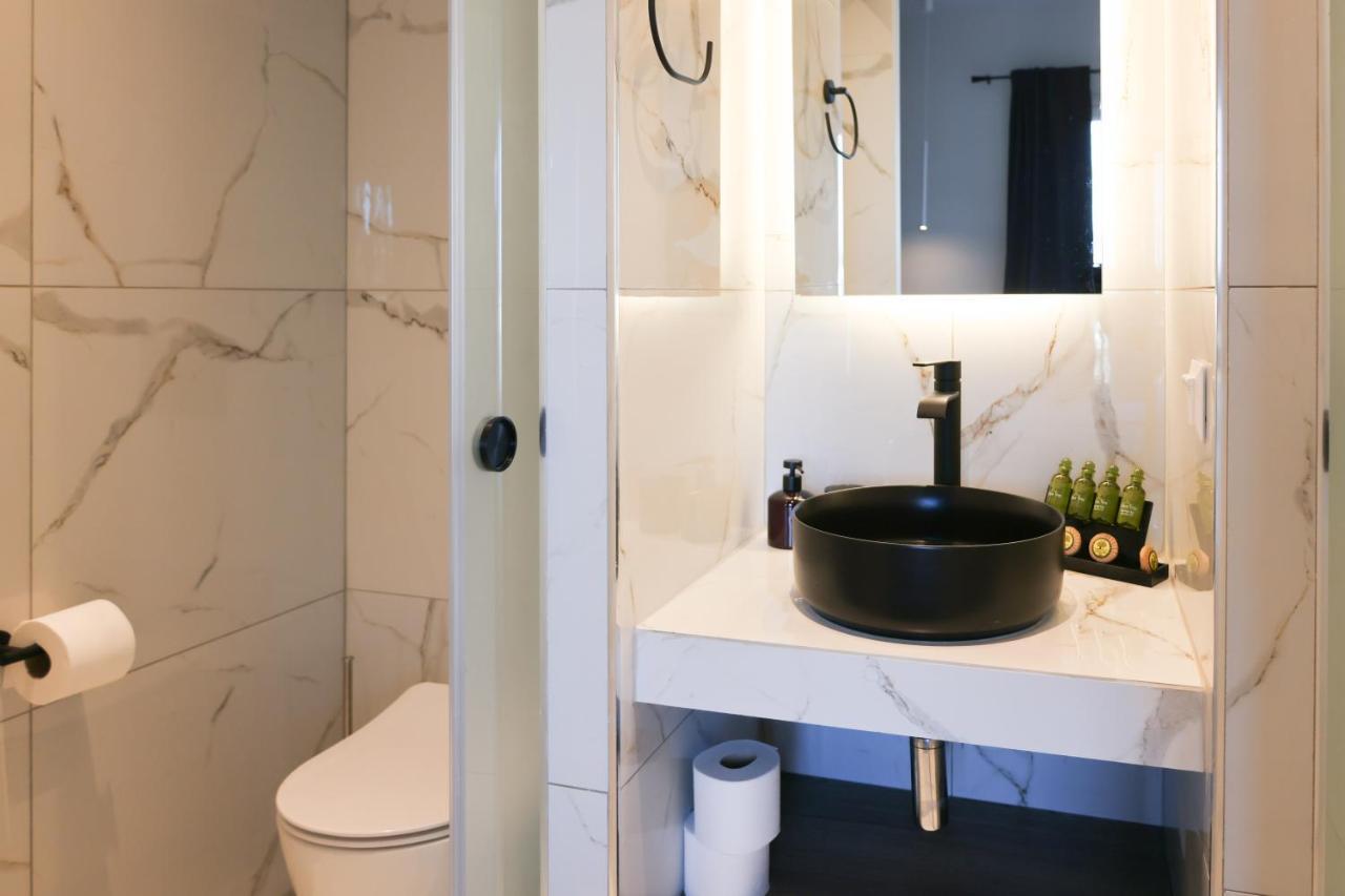 Uphill Unique Boutique Suites Скиатос Экстерьер фото