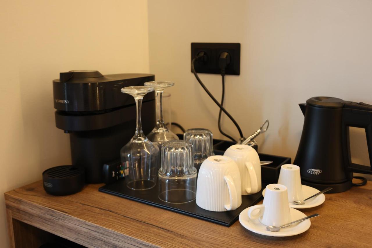 Uphill Unique Boutique Suites Скиатос Экстерьер фото