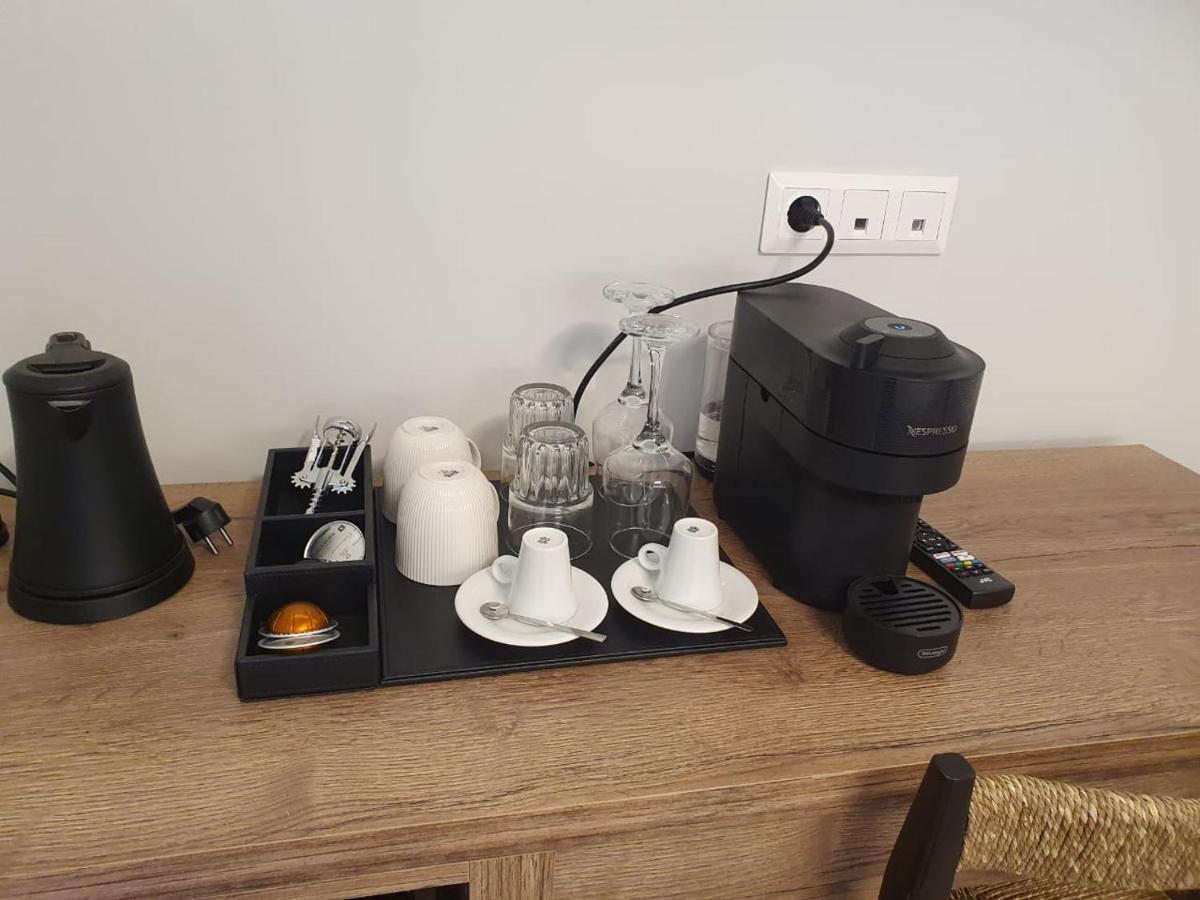 Uphill Unique Boutique Suites Скиатос Экстерьер фото