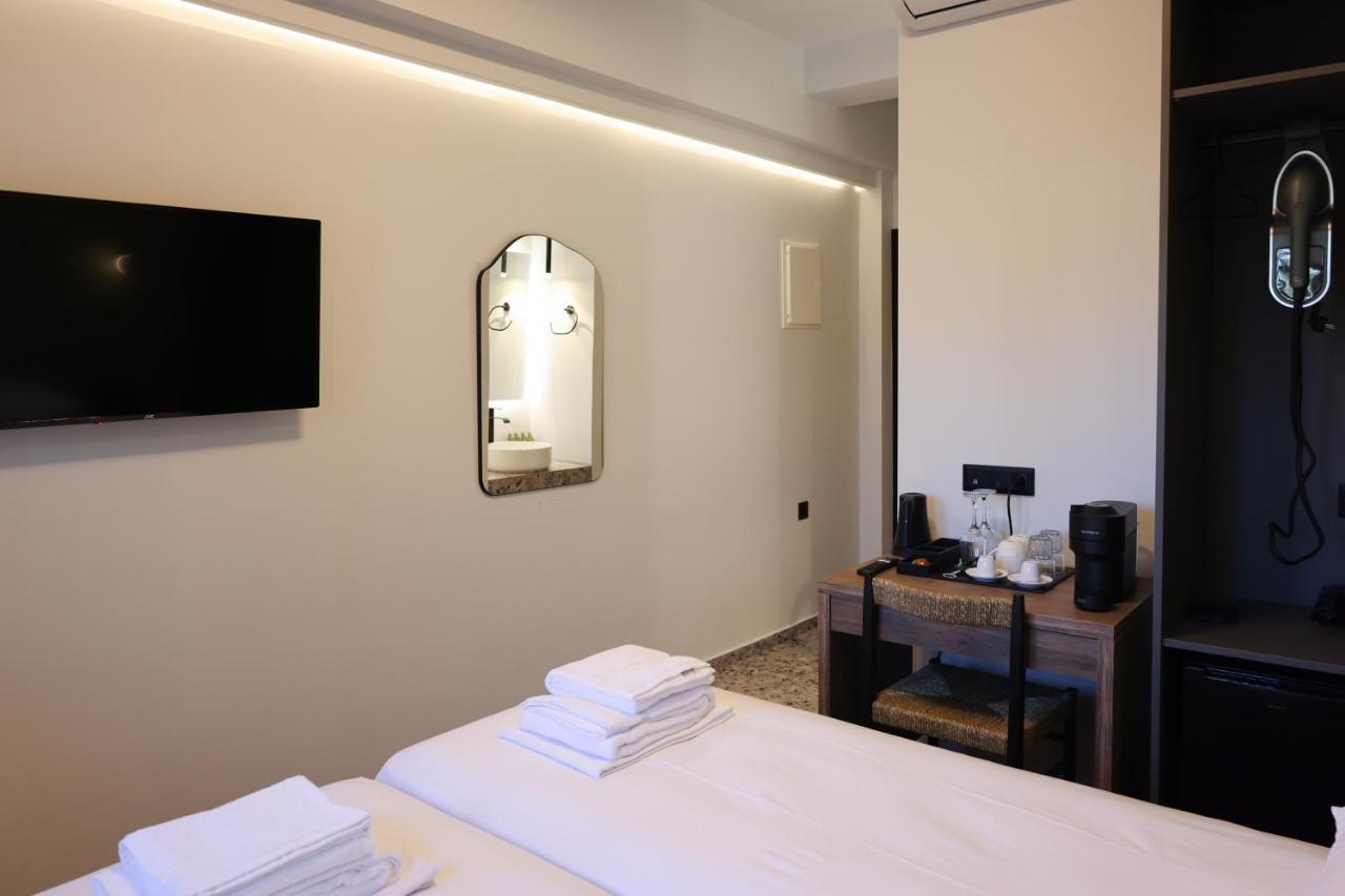 Uphill Unique Boutique Suites Скиатос Экстерьер фото