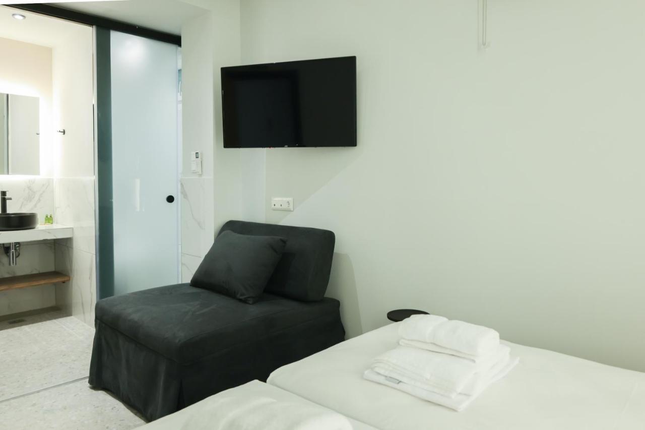 Uphill Unique Boutique Suites Скиатос Экстерьер фото