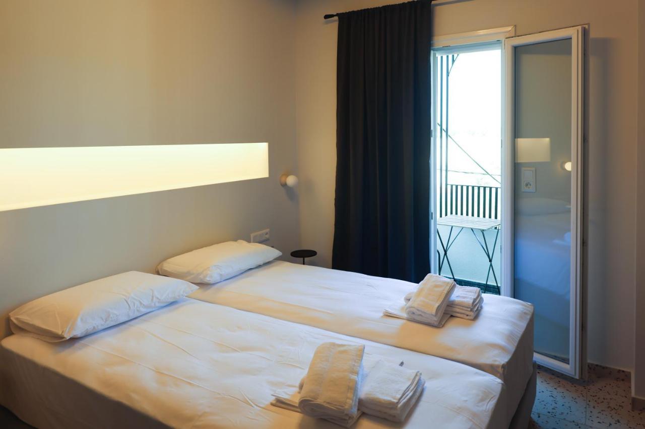 Uphill Unique Boutique Suites Скиатос Экстерьер фото