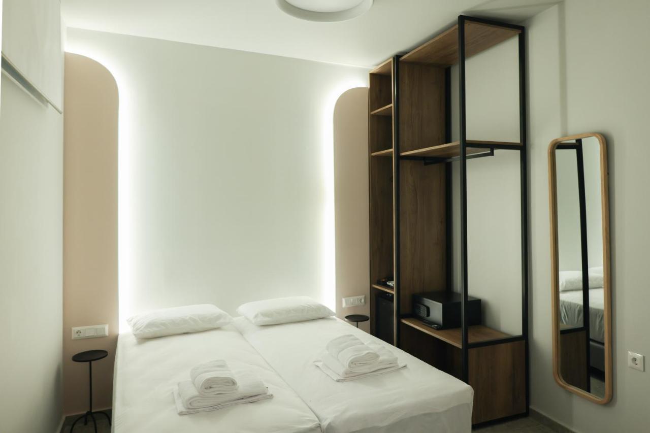 Uphill Unique Boutique Suites Скиатос Экстерьер фото