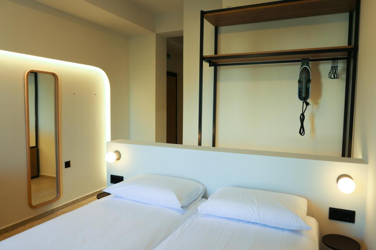 Uphill Unique Boutique Suites Скиатос Экстерьер фото