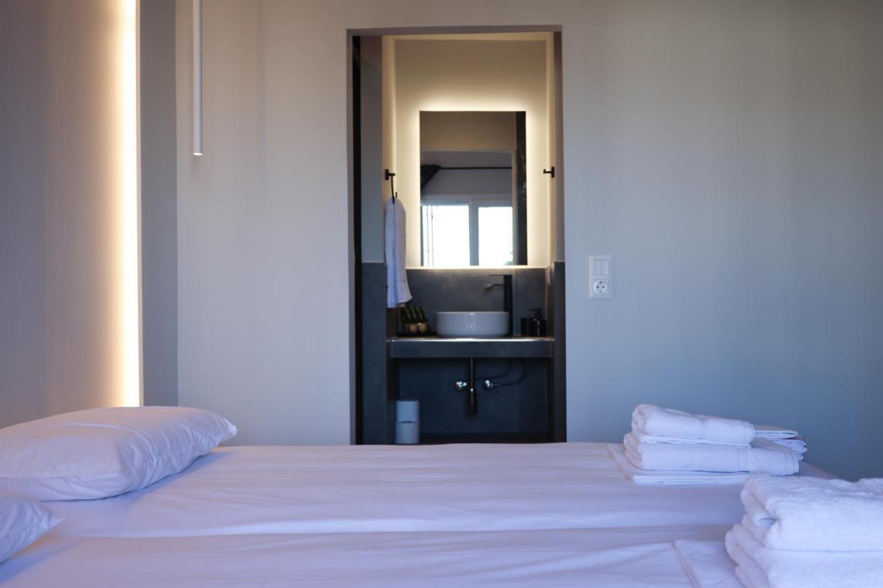 Uphill Unique Boutique Suites Скиатос Экстерьер фото