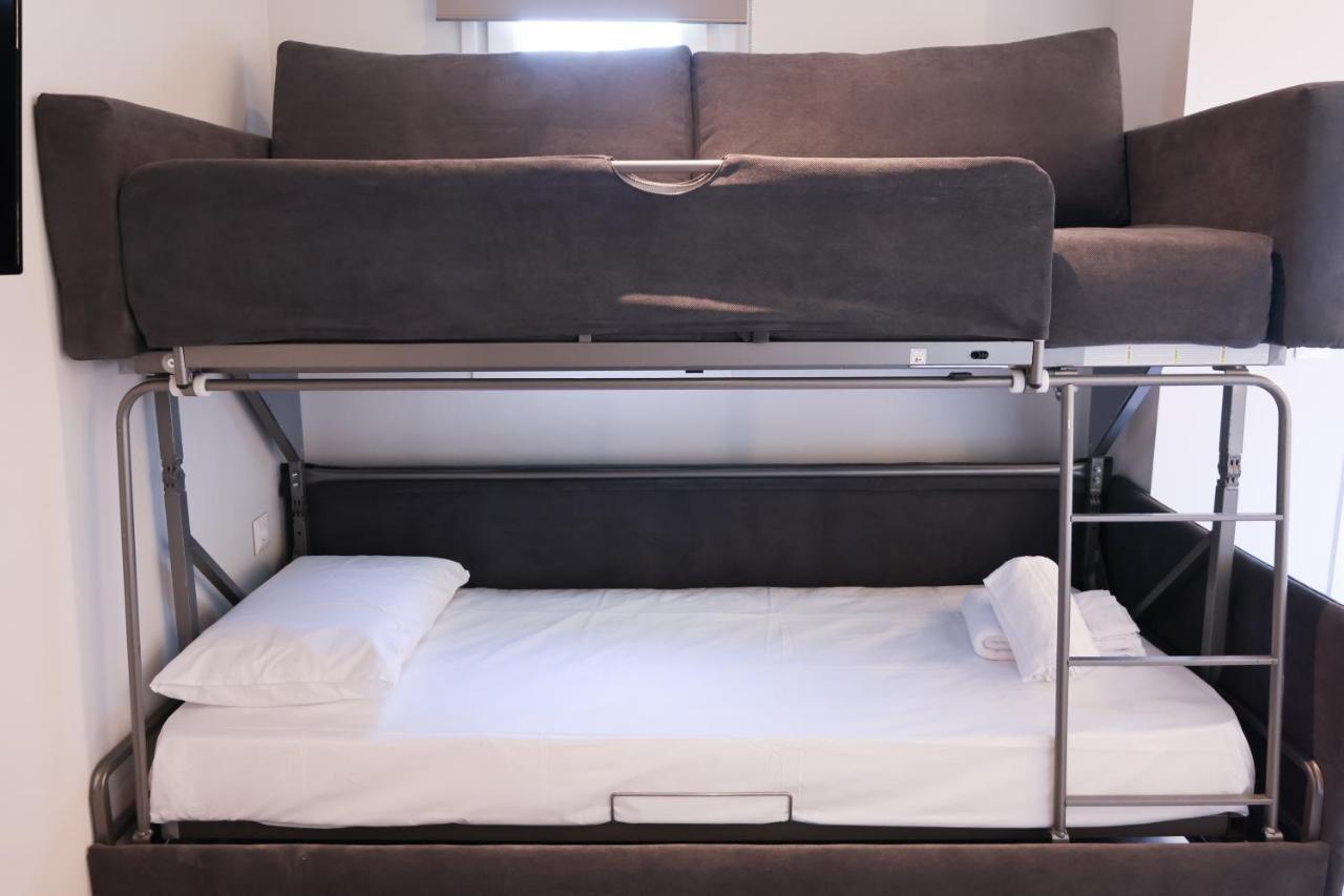 Uphill Unique Boutique Suites Скиатос Экстерьер фото